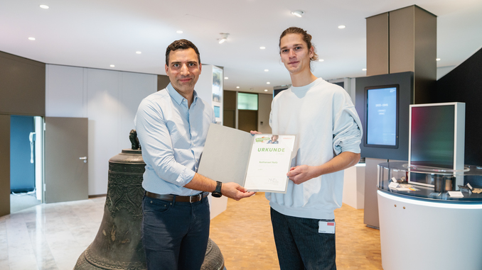 Nachhaltig in die Zukunft: SmartPro-Industriepartner Wieland zeichnet Mechatronik-Student der Hochschule Aalen mit dem „Sustainability Award“ aus.